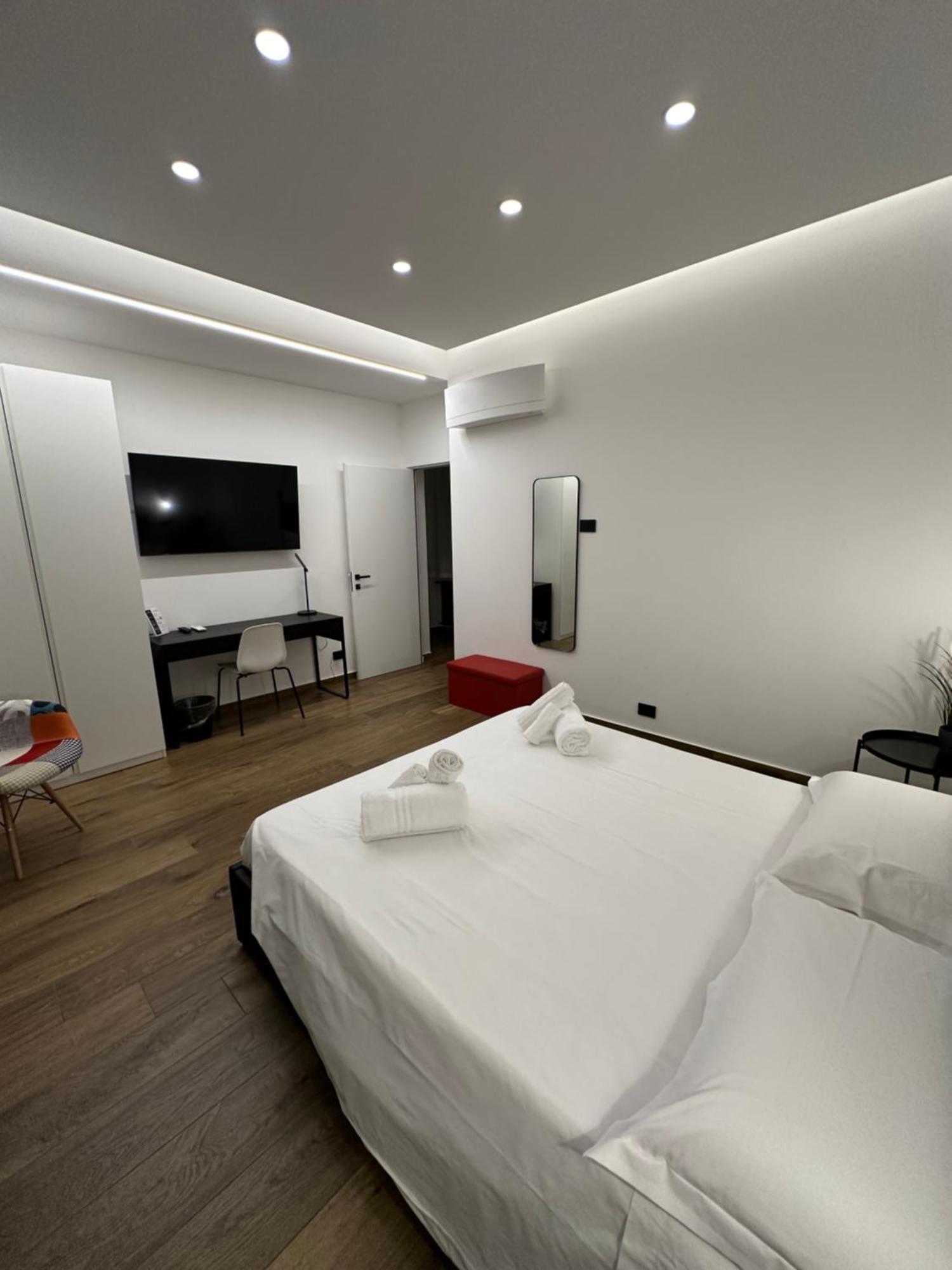 Borgiarooms Luxury Apartment Milazzo Exterior foto